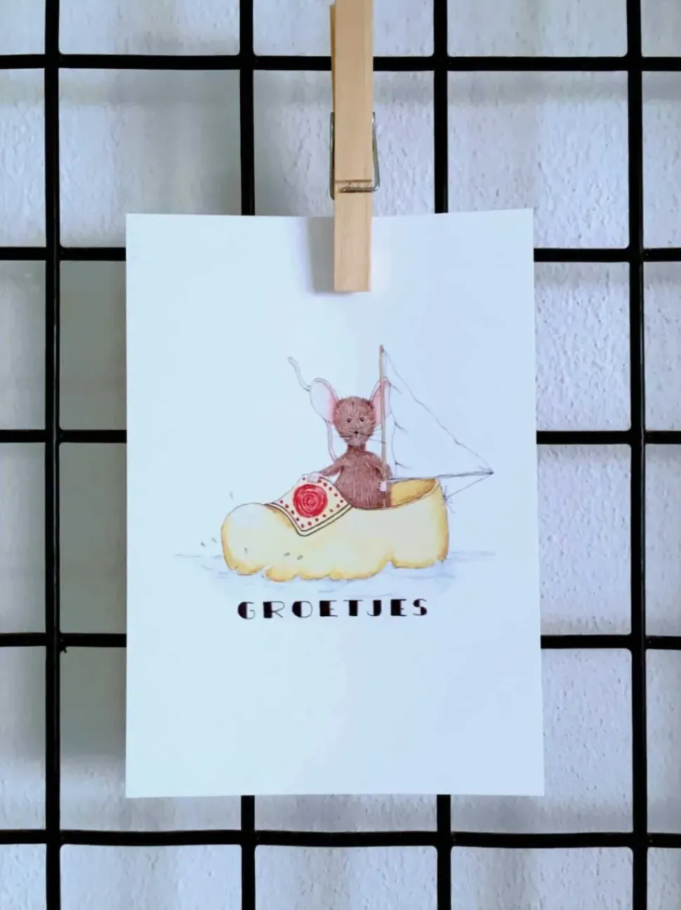 Anillustration Ansichtkaart Muis zeilen in klomp