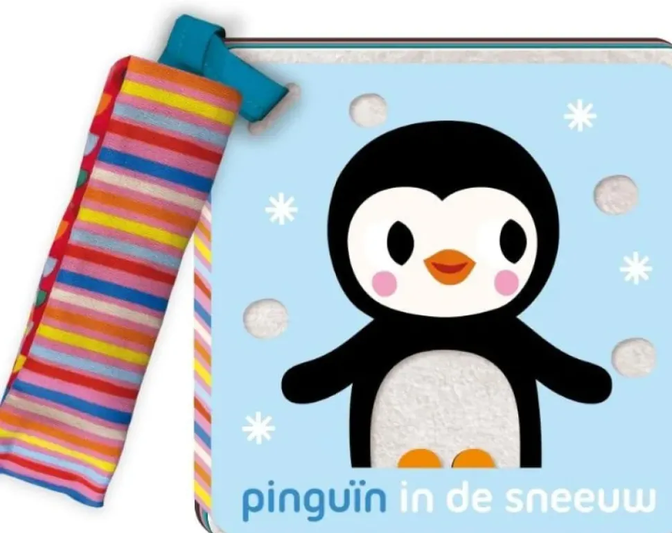 Buggyboekje pinguïn in de sneeuw