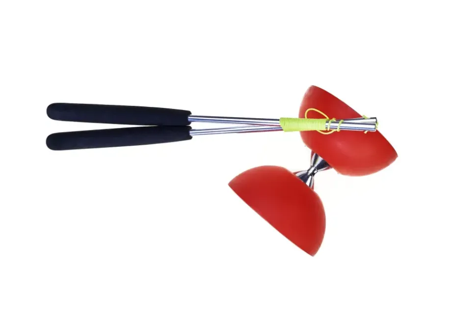 Eureka Acrobat Rubber Diabolo Rood met Alu Handstokken