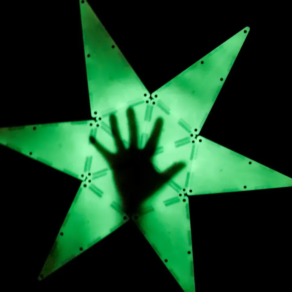 Magna-Tiles Glow in the dark 16 pcs Set