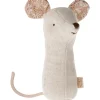 Maileg Knuffelrammelaar Lullaby Friends Muis Nature