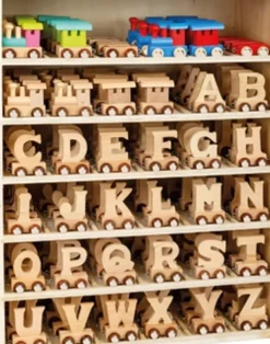 Small Foot Lettertrein Letters Natuurlijk